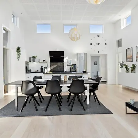 Todor - 1-1km From The Sea By Interhome Hals