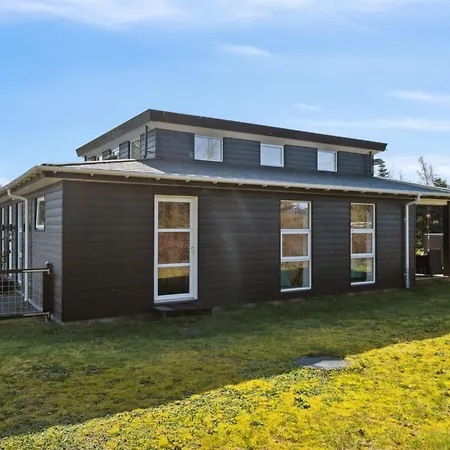 Todor - 1-1km From The Sea By Interhome
